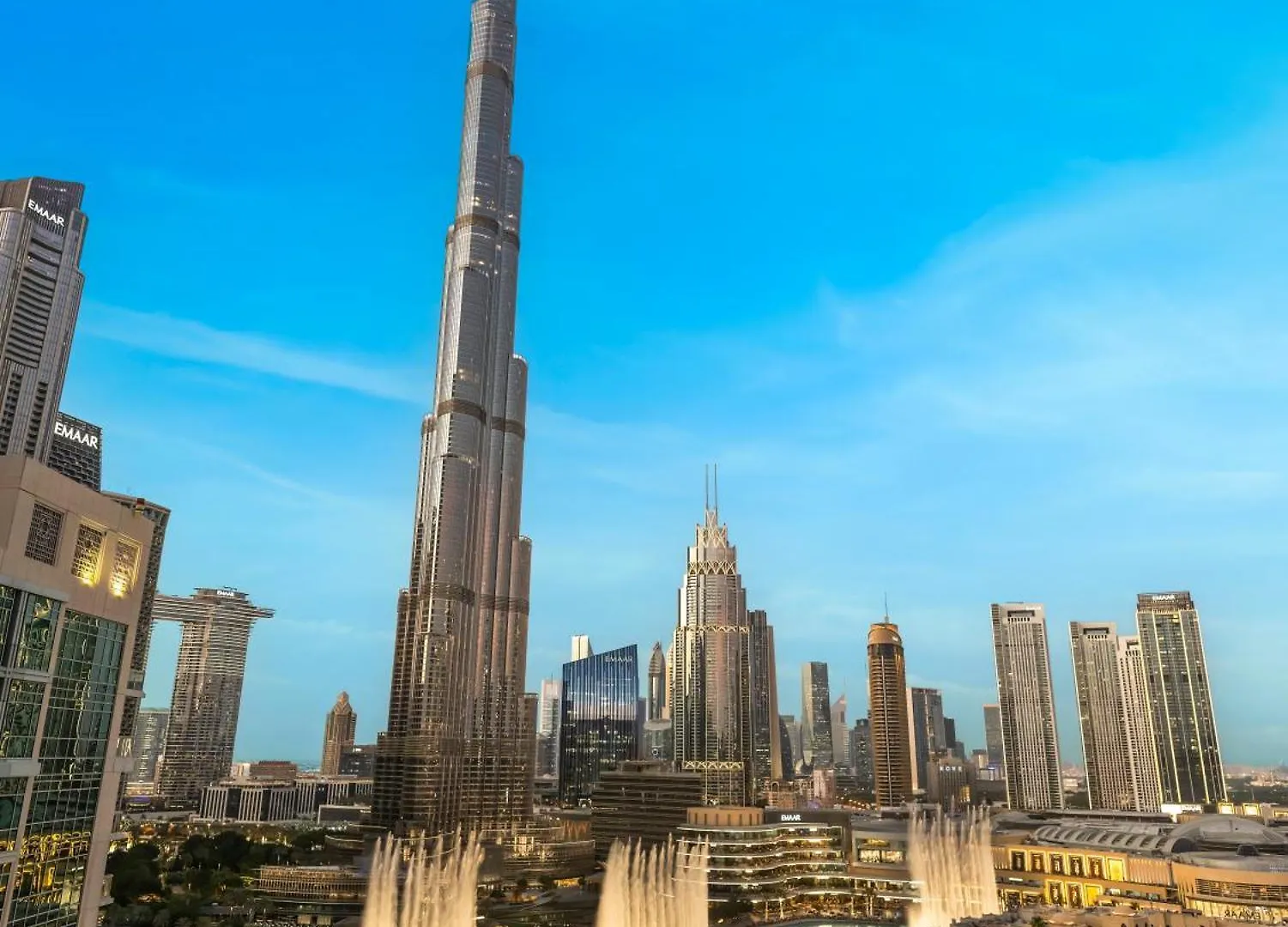 Appartamento 4 Bhk In Downtown With Iconic Burj Khalifa Views, 2 Minutes Walk To Dubai Mall