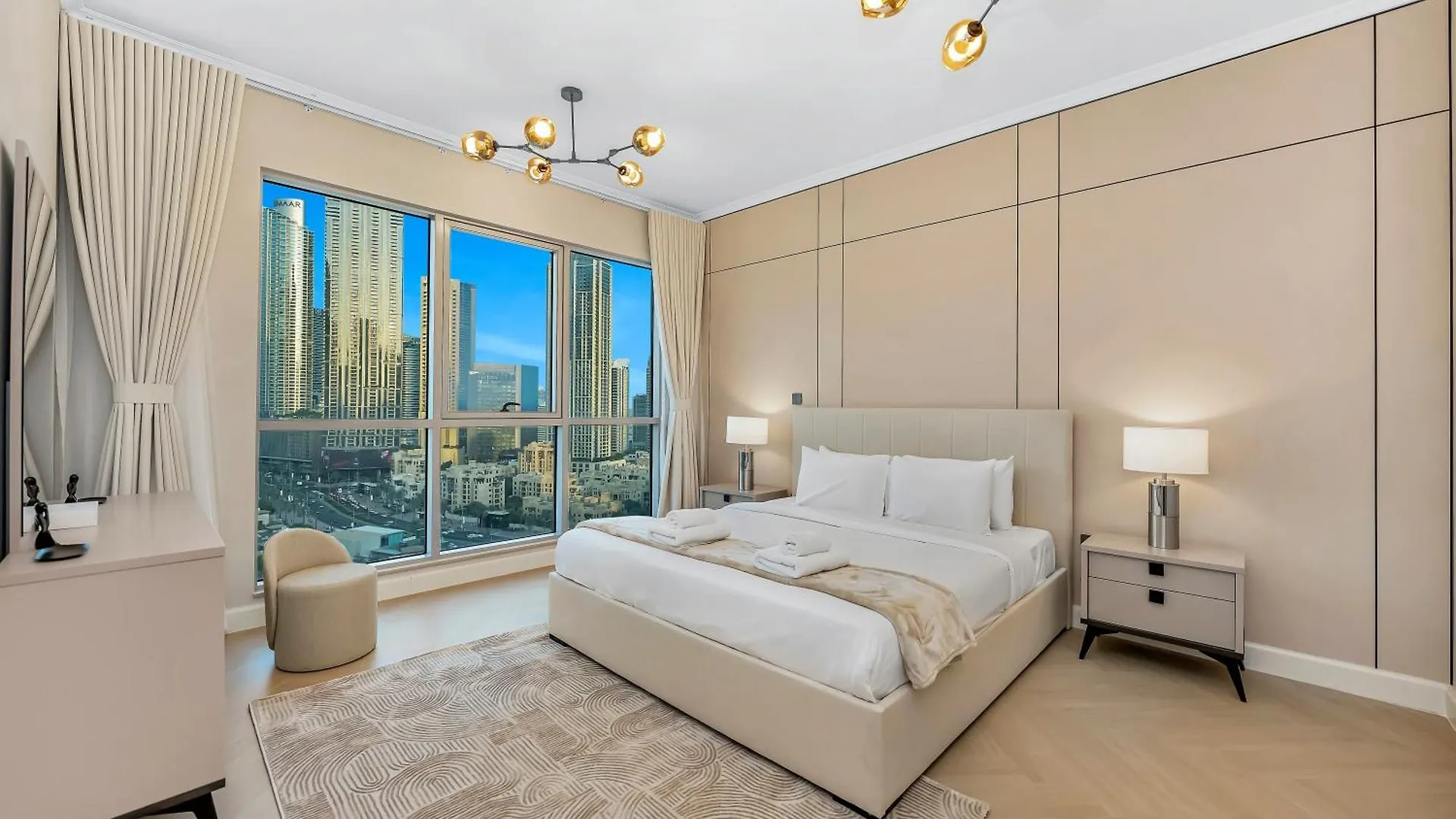 4 Bhk In Downtown With Iconic Burj Khalifa Views, 2 Minutes Walk To Dubai Mall Appartamento